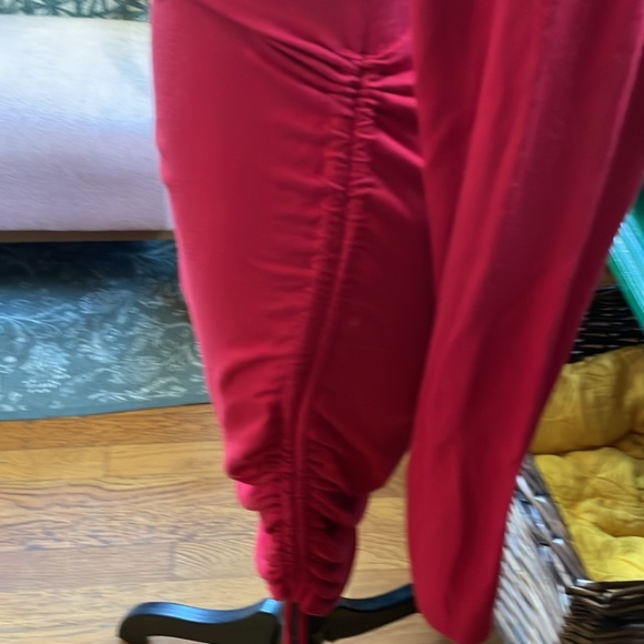 Melrose and Market red fitted dress - Picture 4 of 8